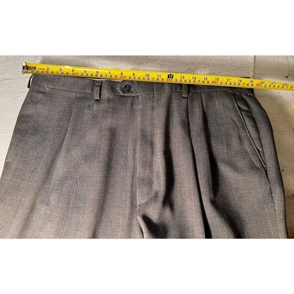 Haggar Black Label Gray Checked Wool Blend Suit Sz Jacket 44R 38/30Pants